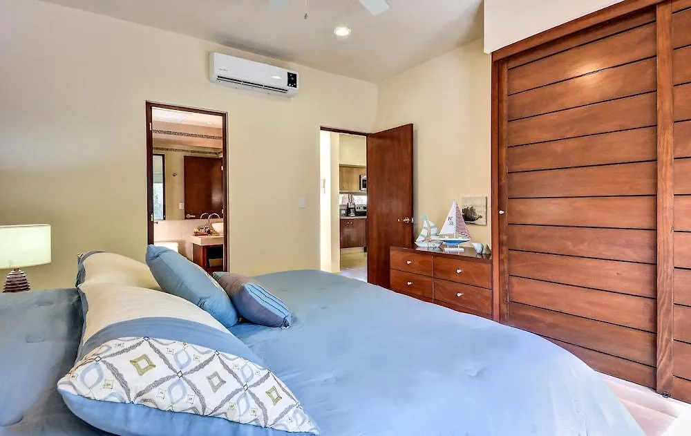 ホテル Anam 1 Bedroom Apartment With Balcony Sleeps 3 トゥルム